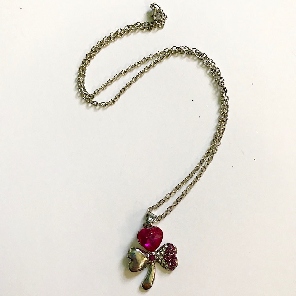🟣NWOT🟣 Lucky Charm Necklace